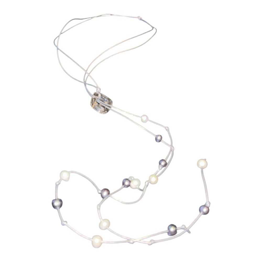 Freshwater Pearl with Crystal Loop on Silver Leather Cord. LS